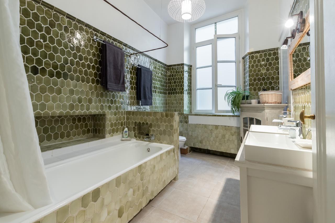 L'Oustaria 3 Bedrooms Apartment, Old Town Nizza Exterior foto
